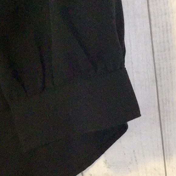 Women’s 14 and 16 Lands’ End Black V-Neck Blouses - Picture 4 of 7